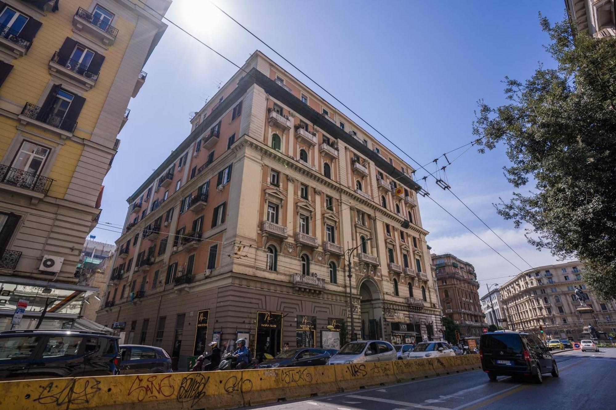 Lady Rose One Apartment Наполи Екстериор снимка