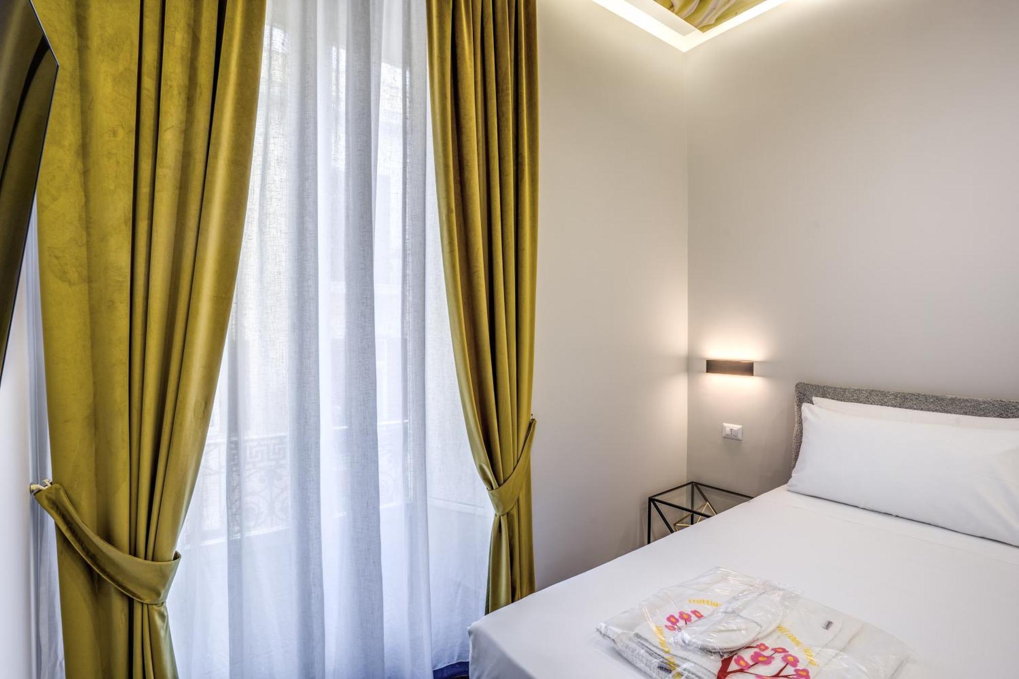 Lady Rose One Apartment Наполи Екстериор снимка